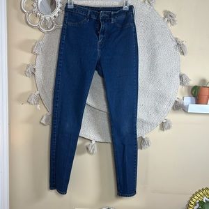 High waisted jeans